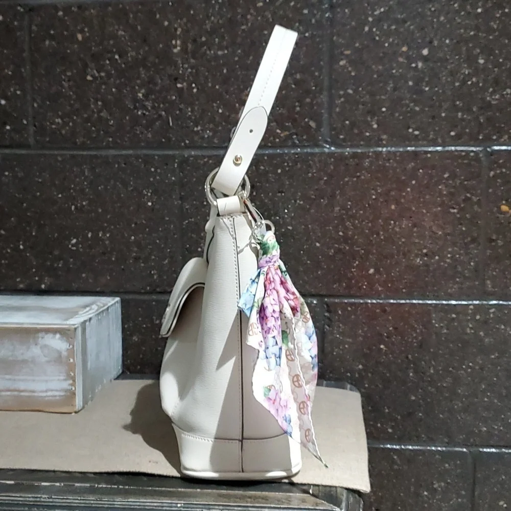 NWT GB GIANI BERNINI BARK IVORY BAG NEW - Picture 3 of 8